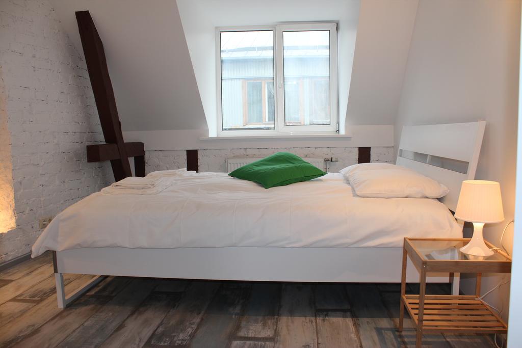 Three-Bedroom Apartment On Peldu 19 Riga Exterior photo