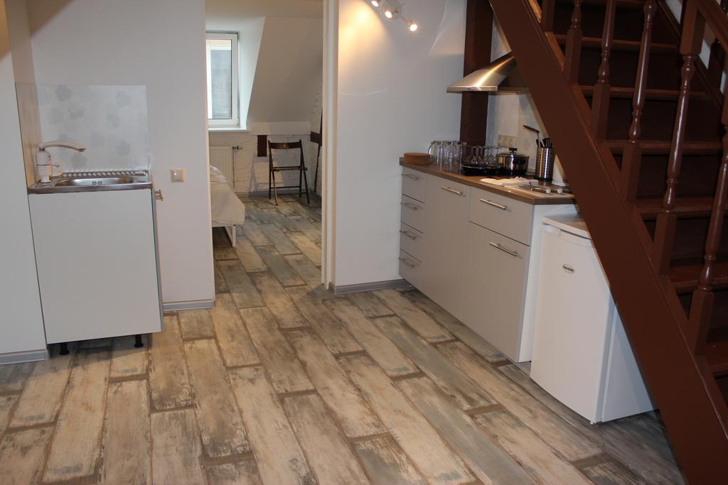 Three-Bedroom Apartment On Peldu 19 Riga Exterior photo