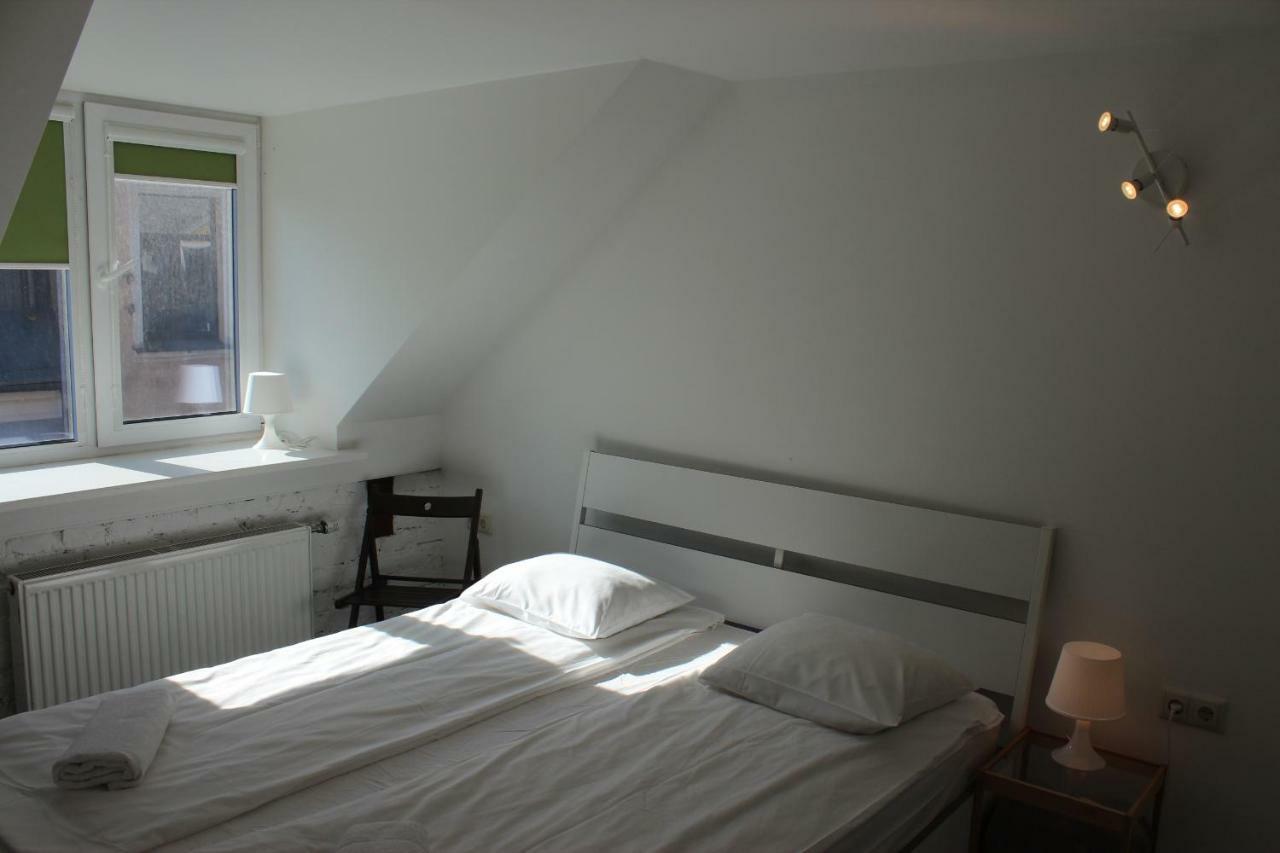 Three-Bedroom Apartment On Peldu 19 Riga Exterior photo