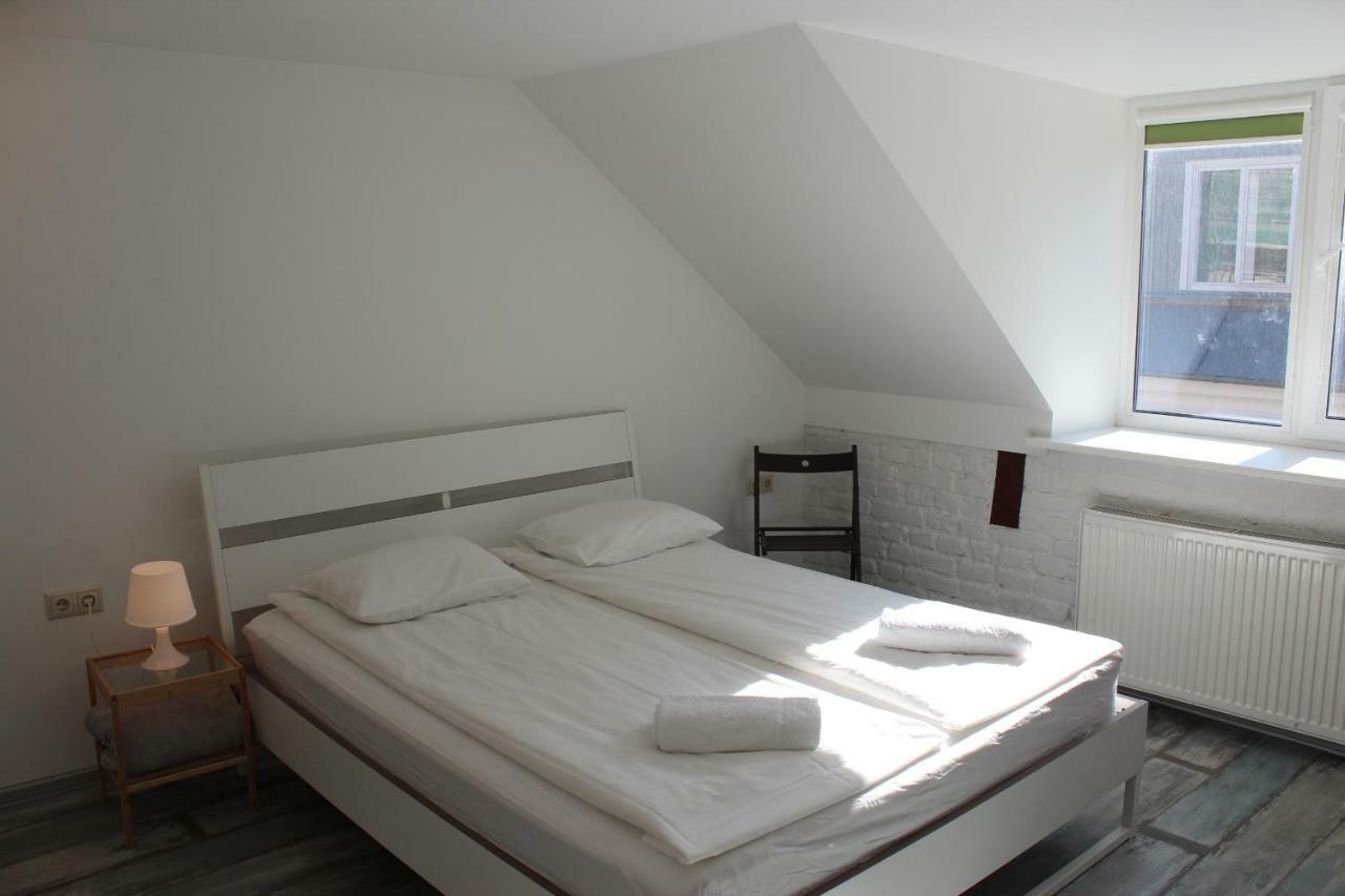 Three-Bedroom Apartment On Peldu 19 Riga Exterior photo