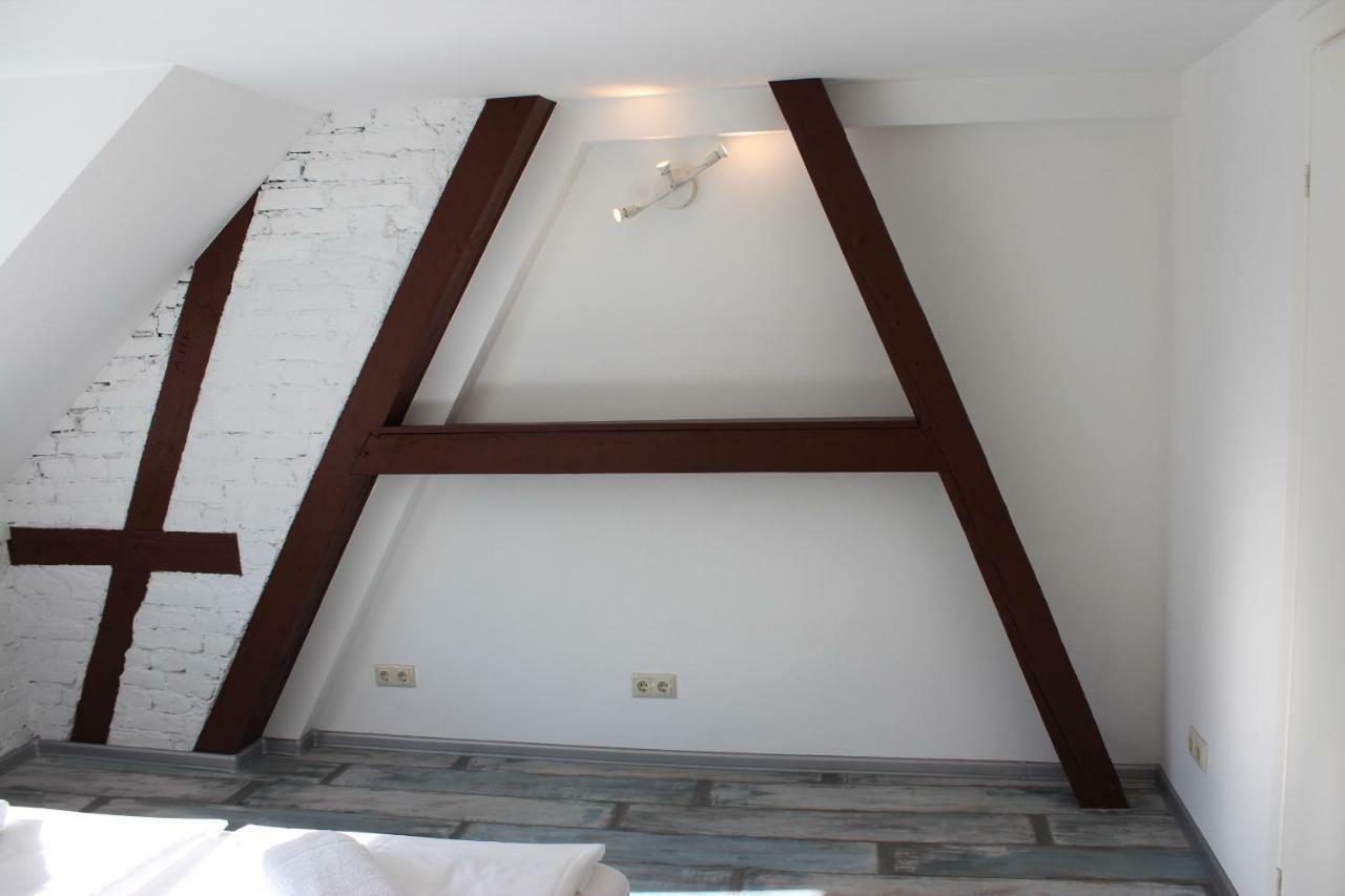 Three-Bedroom Apartment On Peldu 19 Riga Exterior photo